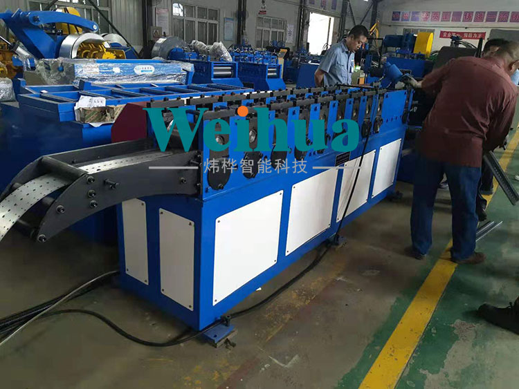 C型鋼自動生產(chǎn)設備